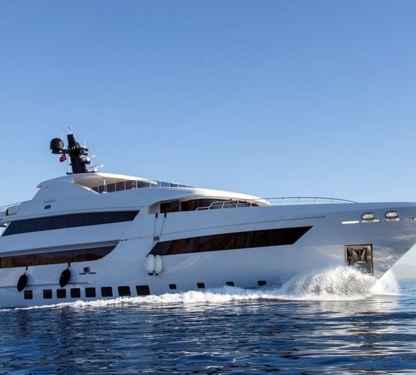 BEBE Yacht Charter Details, Vos Marine | CHARTERWORLD Luxury Superyachts